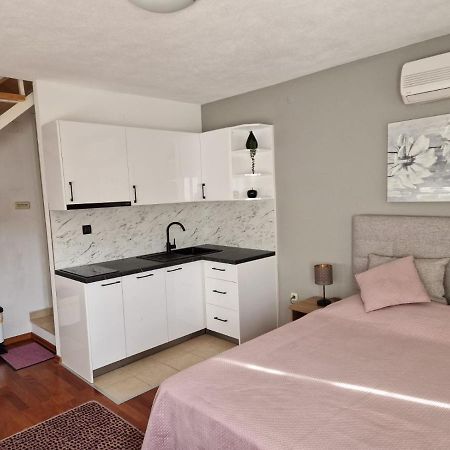 טוצפי Apartments Ozrenka מראה חיצוני תמונה