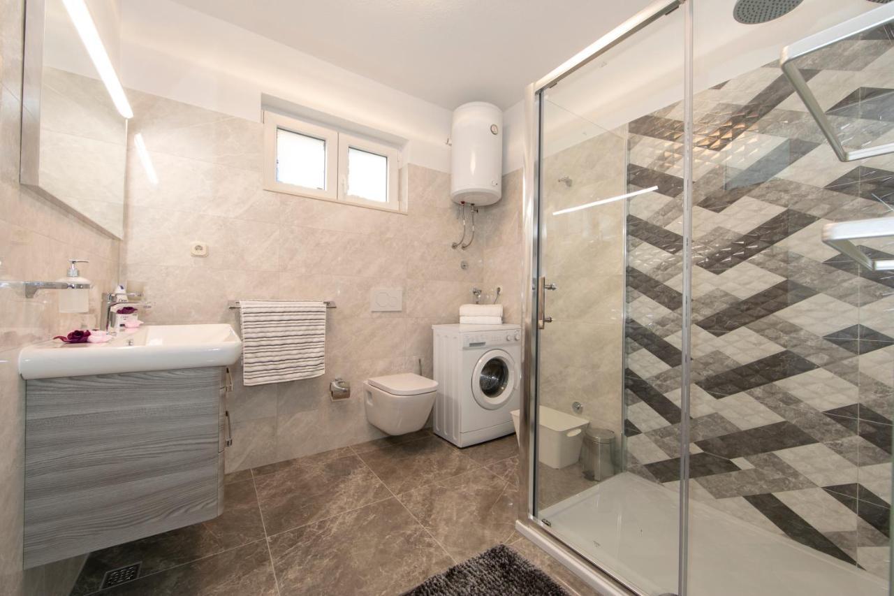 טוצפי Apartments Ozrenka מראה חיצוני תמונה