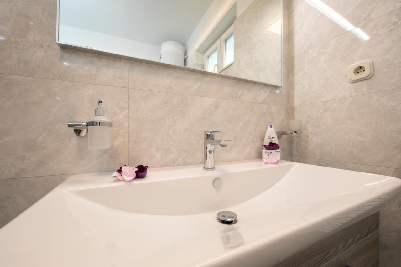 טוצפי Apartments Ozrenka מראה חיצוני תמונה