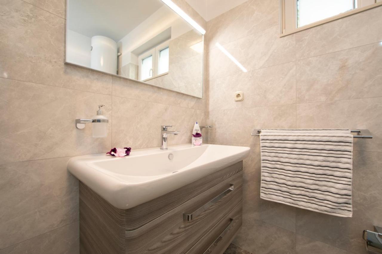 טוצפי Apartments Ozrenka מראה חיצוני תמונה