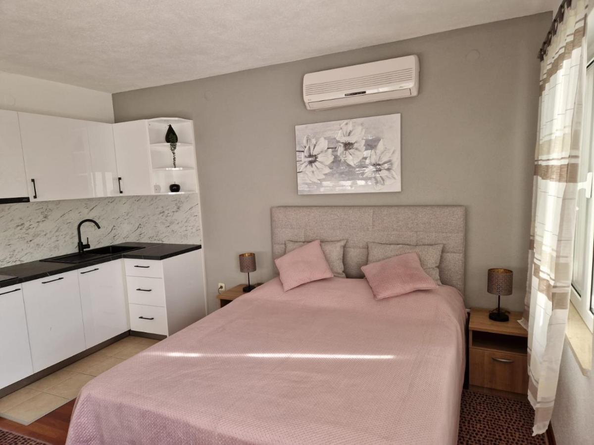 טוצפי Apartments Ozrenka מראה חיצוני תמונה